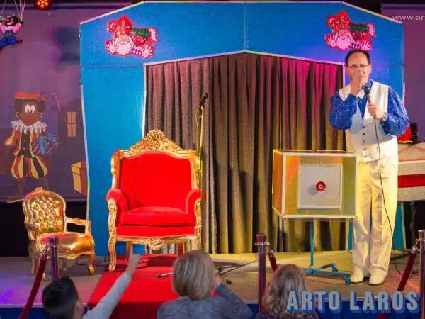 Sinterklaasstoel Theatershow - Arto Laros Events